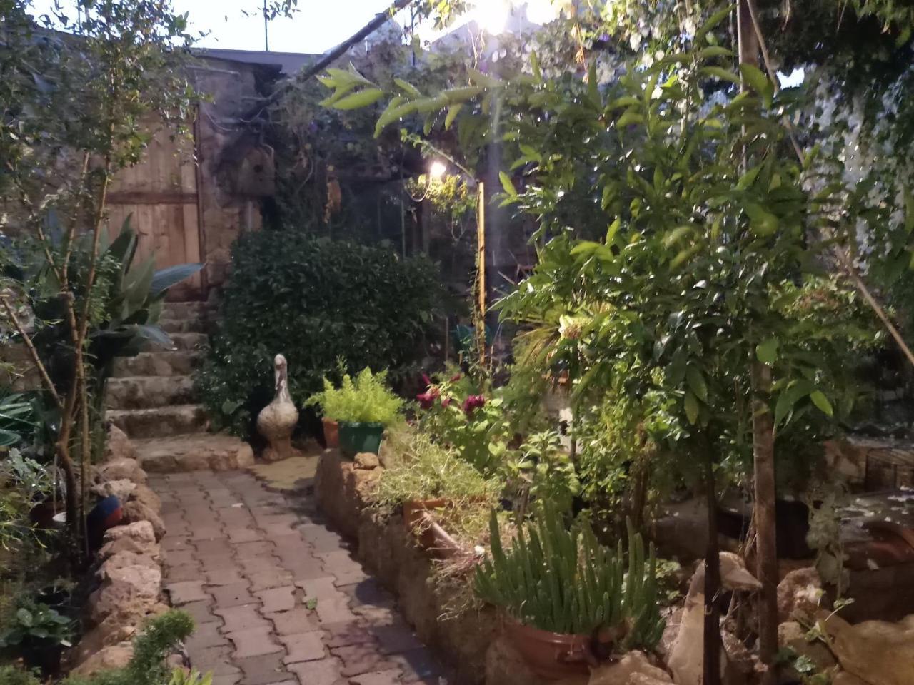 Mystery Garden Guest House ฟามากุสต้า ภายนอก รูปภาพ
